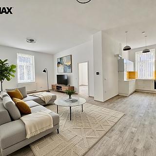 Pronájem bytu 2+kk 87 m² Olomouc, Biskupské nám.