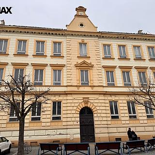 Prodej činžovního domu 2 396 m² Kyjov, třída Komenského