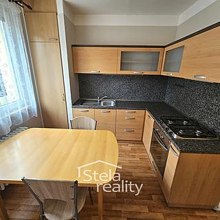 Prodej bytu 3+1 67 m² Bruntál, Okružní