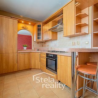 Pronájem bytu 3+1 71 m² Bruntál