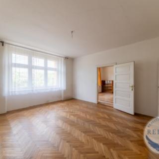 Pronájem bytu 2+1 98 m² Praha