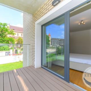 Pronájem bytu 2+kk 96 m² Praha Smíchov, Kobrova