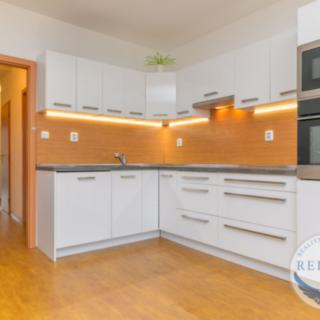 Prodej bytu 3+kk 97 m² Praha