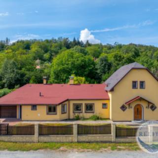 Prodej rodinného domu 207 m² Dřínov