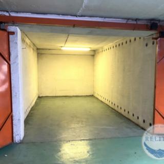 Pronájem garáže 17 m² Praha Troja, Čimická
