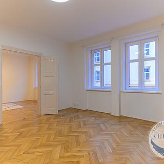 Pronájem bytu 2+kk 44 m&sup2; Praha