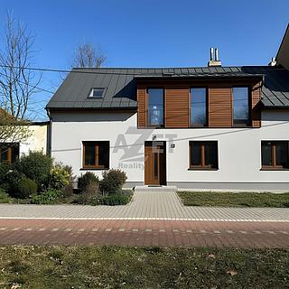 Prodej stavební parcely 681 m² Uherské Hradiště Mařatice, 1. máje