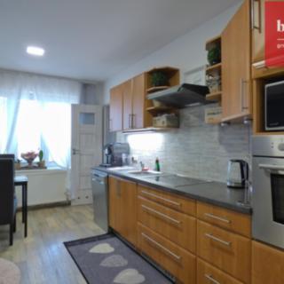 Pronájem bytu 2+1 78 m² Otice, Domky