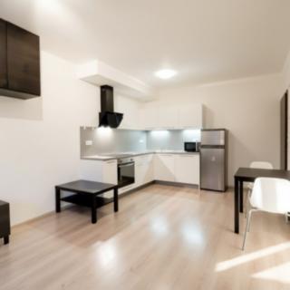 Pronájem bytu 2+kk 53 m² Praha Střížkov, Makedonská