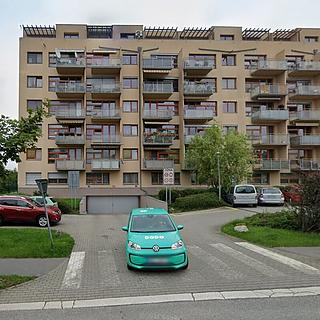 Pronájem parkovacího místa 14 m² Praha Hlubočepy, Štěpařská
