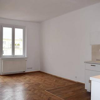 Pronájem bytu 2+kk 47 m² Praha