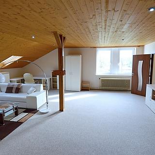 Pronájem bytu 4+1 200 m² Záboří