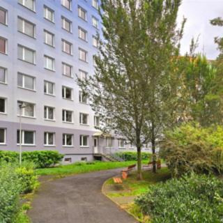 Pronájem bytu 4+1 98 m² Praha