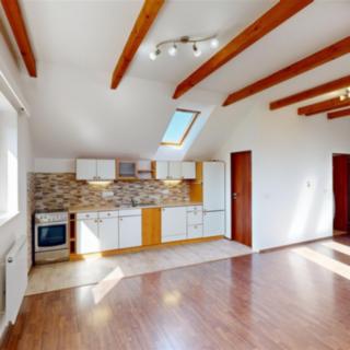 Pronájem bytu 2+kk 56 m² Králův Dvůr Počaply, Trubínská