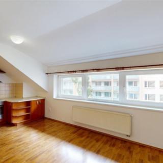 Pronájem bytu 2+kk 91 m² Beroun