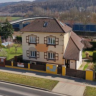 Prodej ostatního komerčního prostoru 284 m² Beroun -Město, Plzeňská