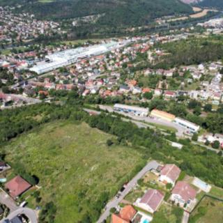 Prodej stavební parcely 15 999 m² Beroun -Závodí