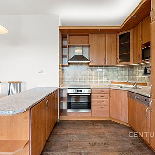 Pronájem bytu 3+kk 82 m&sup2; Brno