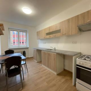 Pronájem bytu 2+1 60 m² Ostrava Poruba, Porubská