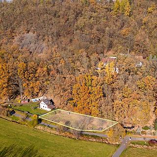 Prodej zahrady 738 m² Starý Plzenec