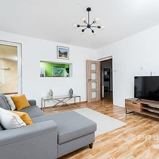 Prodej rodinného domu, 308m²