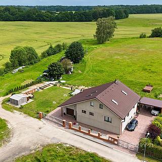 Prodej rodinného domu 225 m&sup2; Lužnice