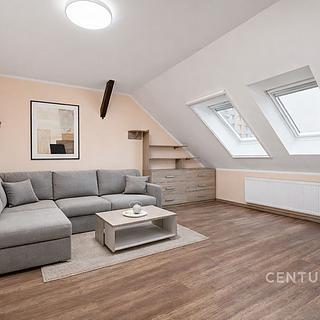 Prodej bytu 2+1 69 m² Přeštice, Rybova