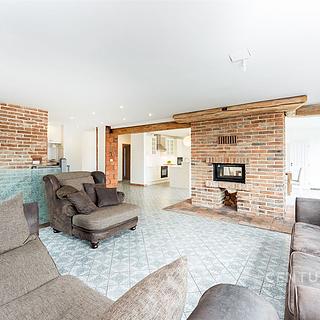 Prodej rodinného domu 580 m² Velké Přítočno, Na návsi