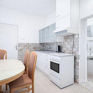 Pronájem bytu 2+1 65 m² Brno Nový Lískovec, Rybnická