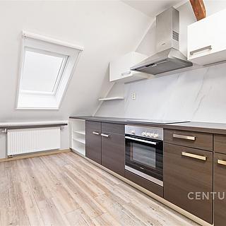 Prodej bytu 2+1 69 m² Přeštice, Rybova