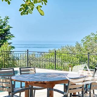 Prodej rodinného domu, 400m&sup2;