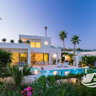 Prodej rodinného domu, 241m&sup2;