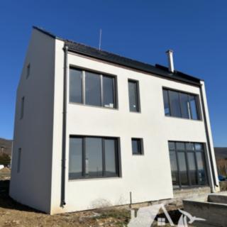 Prodej rodinného domu, 158m²