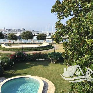 Prodej rodinného domu, 400m²