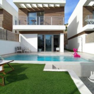 Prodej rodinného domu 140 m² ve Španělsku