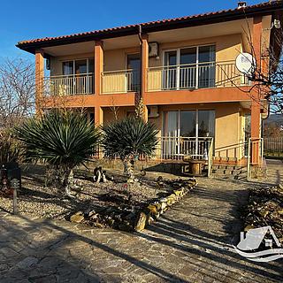 Prodej rodinného domu, 169m²