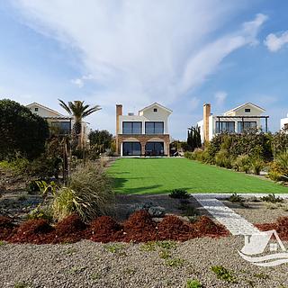 Prodej rodinného domu, 215m²