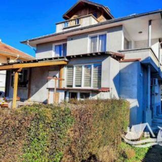 Prodej rodinného domu, 180m²