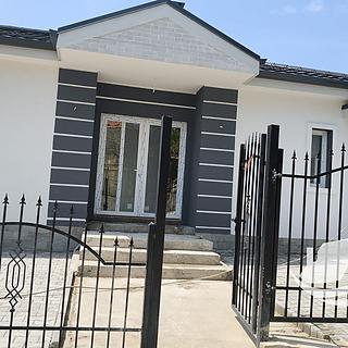 Prodej rodinného domu, 235m²