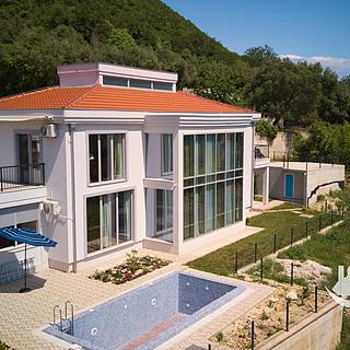 Prodej rodinného domu, 335m&sup2;