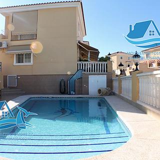 Prodej rodinného domu, 214m²