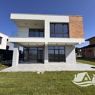 Prodej rodinného domu, 196m&sup2;