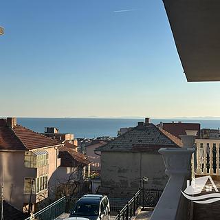 Prodej bytu 2+kk, 62m&sup2;