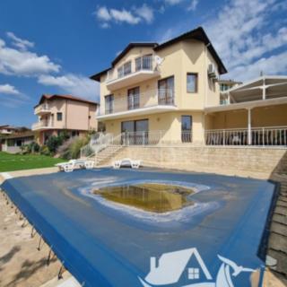Prodej rodinného domu, 250m²
