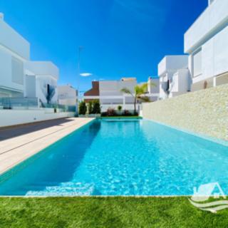 Prodej rodinného domu 76 m² ve Španělsku