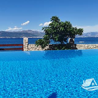 Prodej rodinného domu, 260m²