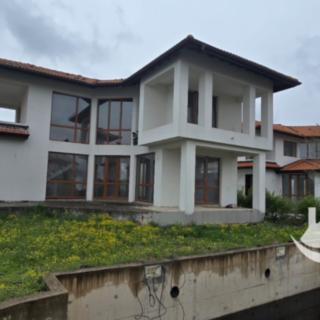 Prodej rodinného domu, 179m²