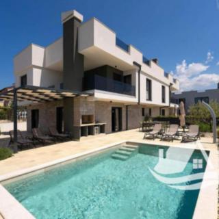 Prodej rodinného domu, 150m²