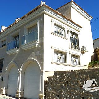 Prodej rodinného domu, 245m²