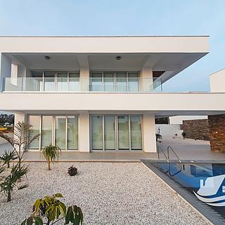 Prodej rodinného domu, 180m&sup2;